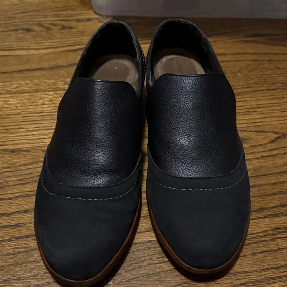 Naot Angin Size 39 Size 8 to 8.5 US
